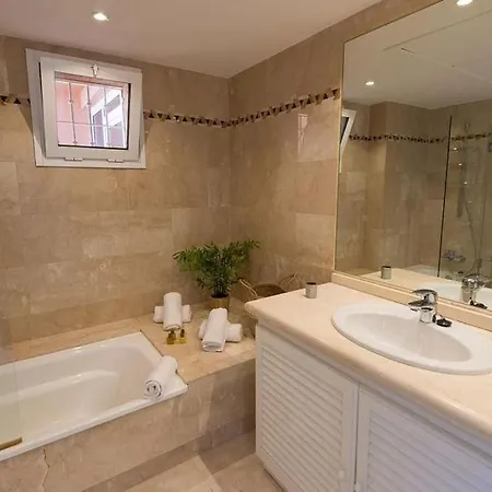 Holideys Fanabe Apartment